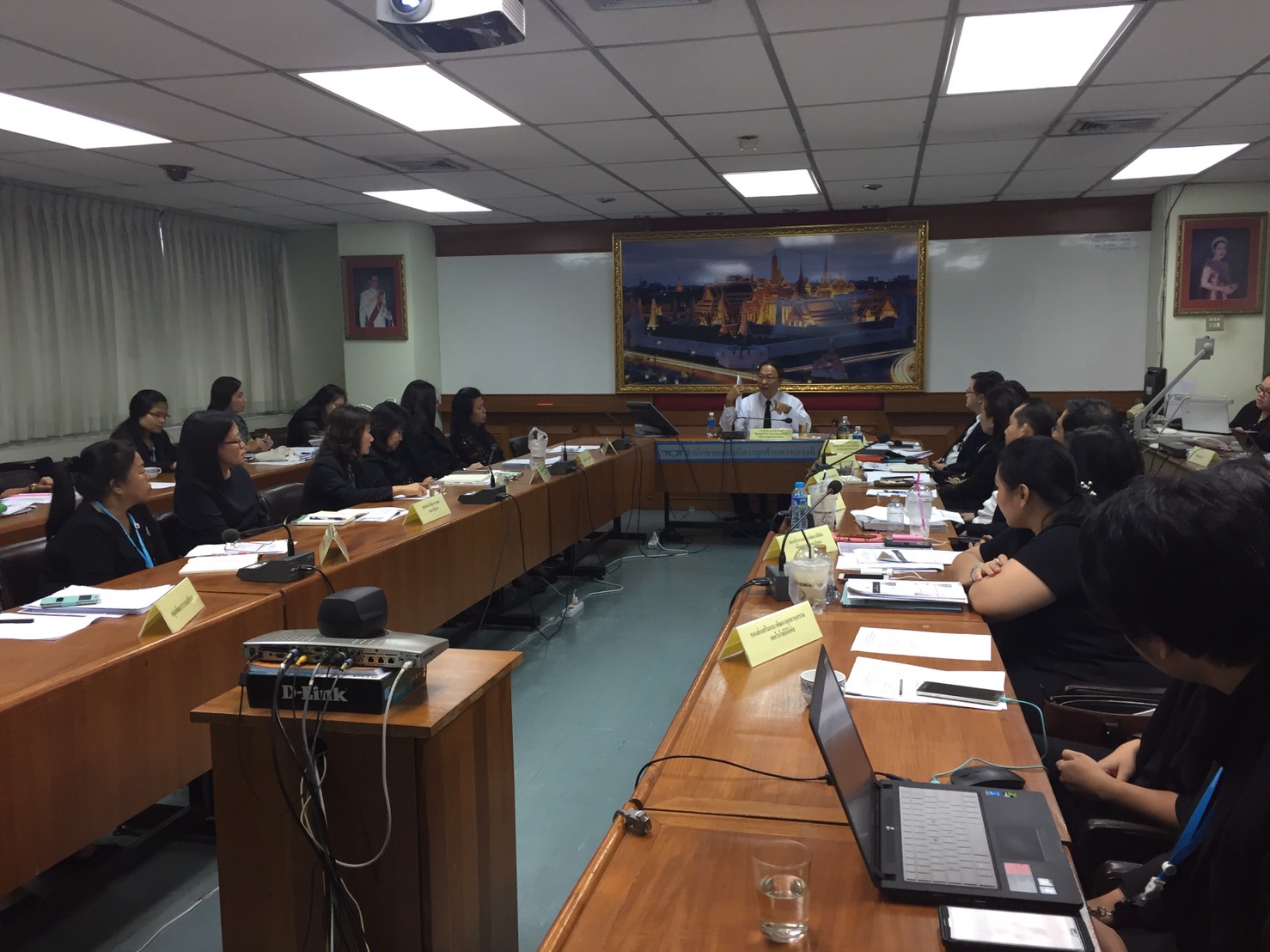 ดร.พิเชฐ ดุรงคเวโรจน์ รัฐมนตรีว่าการกระทรวงดิจิทัลเพื่อเศรษฐกิจและสังคม (ดีอี) เป็นประธานการประชุมมอบนโยบายการดำเนินงาน