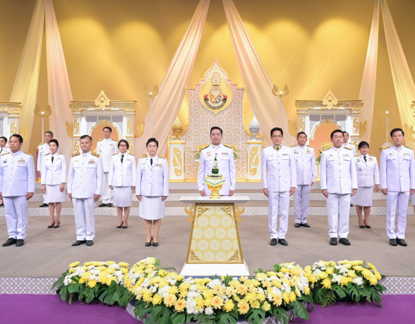 นางวรรณพร เทพหัส ดิน ณ อยุธยา เลขาธิการ สดช. เข้าร่วมบันทึกเทปถวาย พระพรพระบาทสมเด็จพระปรเมนทร รามาธิบดีศรีสินทรมหาวชิราลงกรณ พระวชิรเกล้าเจ้าอยู่หัว