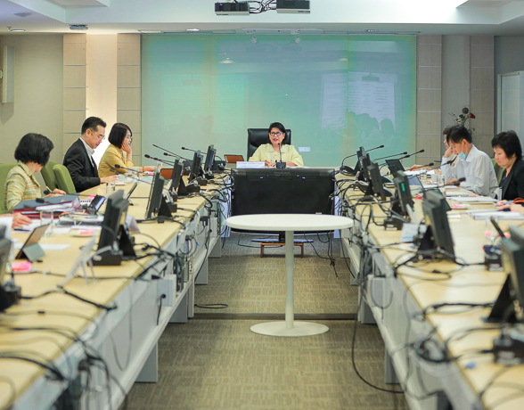 คณะอนุกรรมการติดตามประเมินผล ครั้งที่ 6/2563 พิจารณาติดตามประเมินผลโครงการที่ได้รับทุนสนับสนุนจากกองทุนพัฒนาดิจิทัลเพื่อเศรษฐกิจและสังคม