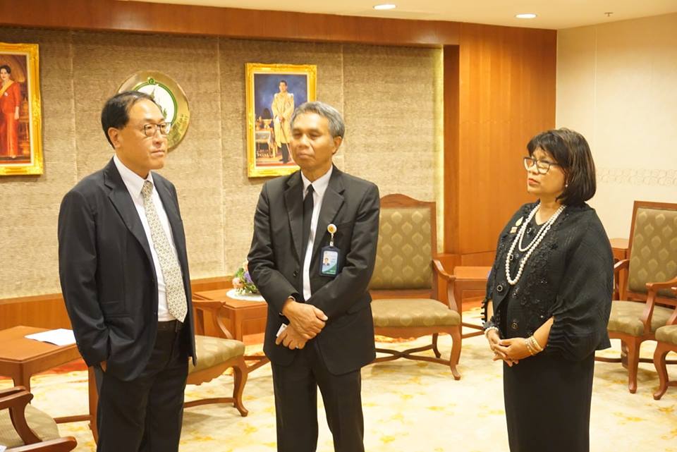 Mr.Limin Guo อธิบดีสำนักงานคณะกรรมการเศรษฐกิจ การค้าและ สารสนเทศแห่งเทศบาลเมืองเซินเจิ้น (Economy, Trade and Informition Commission of ShenZhen Municipality) เข้าเยี่ยมคาราวะรัฐมนตรีกระทรวงดิจิทัลเพื่อเศรษฐกิจและสังคม