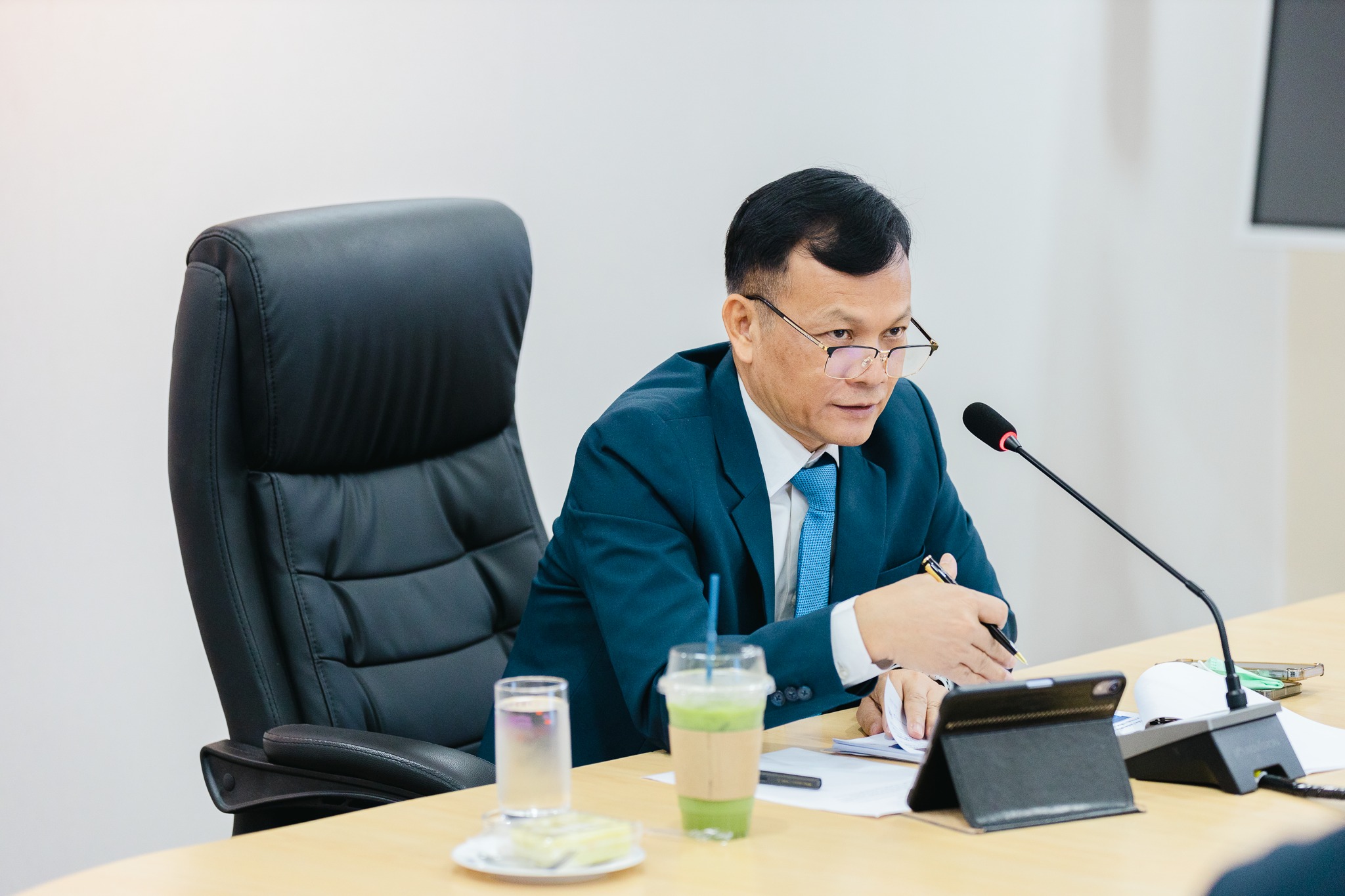 เลขา สดช. เป็นประธานการประชุมคณะทำงานทบทวนและปรับปรุงนโยบายและแผนระดับชาติ ว่าด้วยการพัฒนาดิจิทัลเพื่อเศรษฐกิจและสังคม (พ.ศ. 2561-2580) ครั้งที่ 8/2565