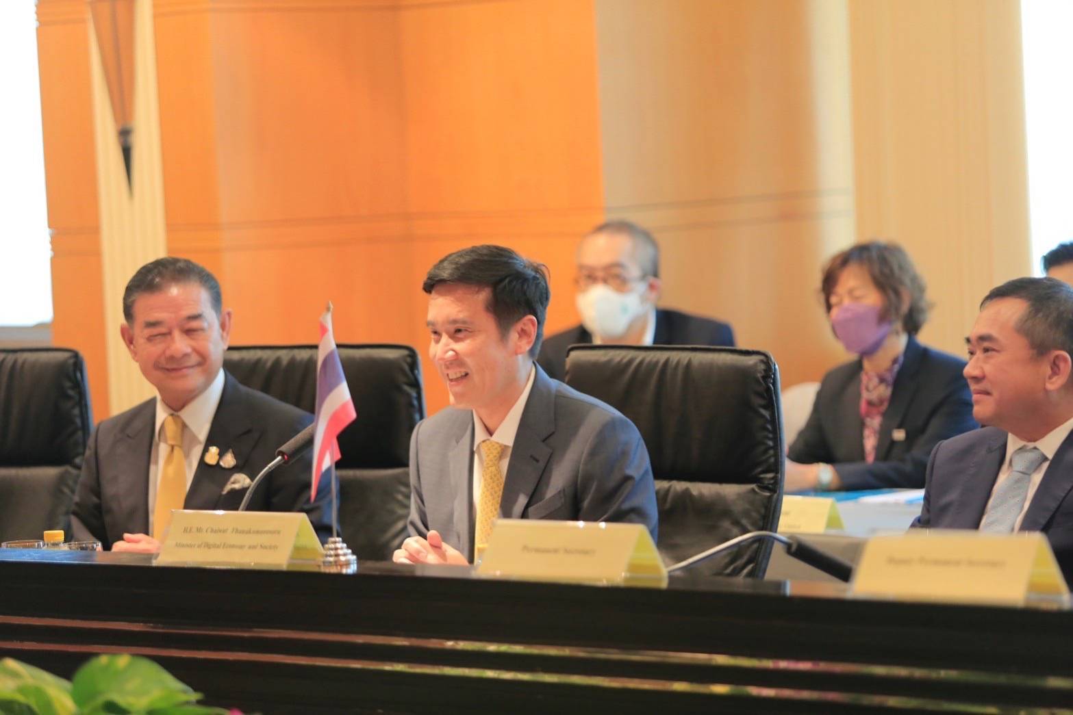 รองเลขาธิการ สดช. เข้าร่วมเป็นเกียรติในพิธีลงนามด้านไปรษณีย์ โทรคมนาคม และไอที รองรับการพัฒนาดิจิทัล และอีคอมเมิร์ซ ระยะเวลา 8 ปี ระหว่าง ดีอีเอส กับ กระทรวงเทคโนโลยีและการสื่อสารแห่งสปป.ลาว