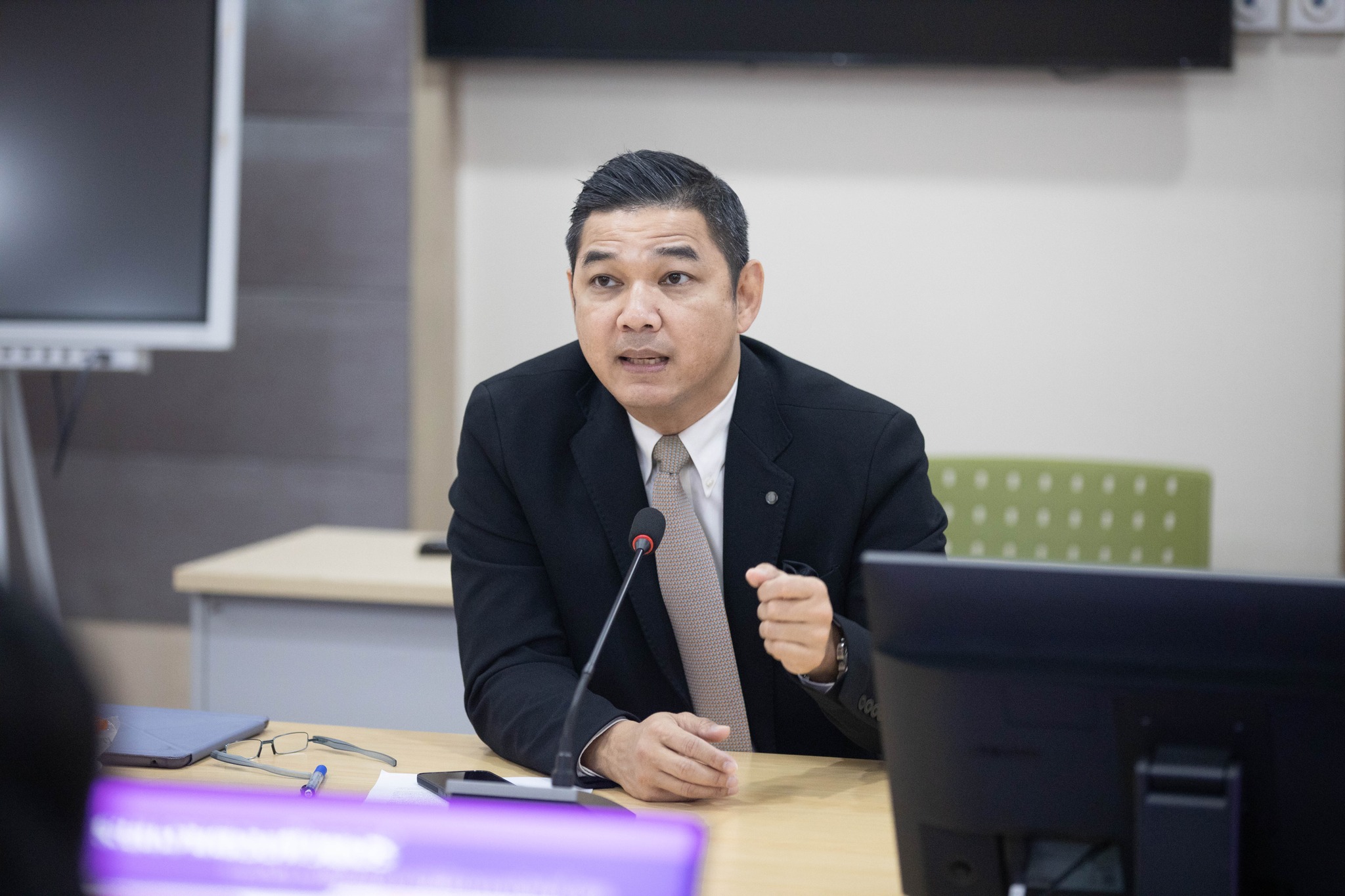 กรมเจรจาการค้าระหว่างประเทศเยี่ยมชมศึกษาดูงานในการจัดทำระบบบริหารจัดการเอกสารอิเล็กทรอนิกส์ (ระบบ e-Document) ของ สดช.