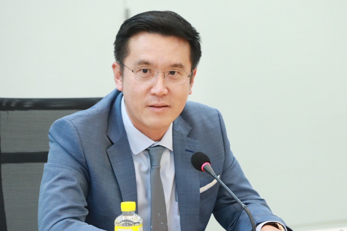 ตรวจเยี่ยมการฝึกอบรมเจ้าหน้าที่ปฏิบัติงานควบคุมดาวเทียม ของ บริษัท โทรคมนาคมแห่งชาติ จำกัด (มหาชน) (NT) 