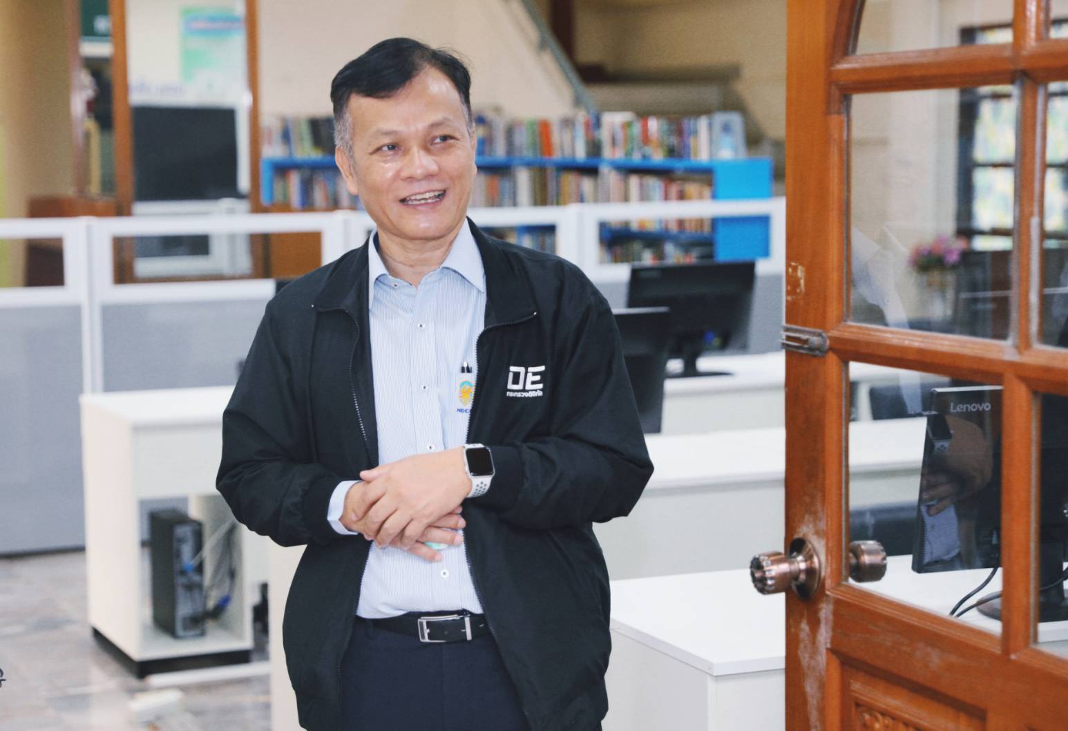 เยี่ยมชมการดำเนินงานของศูนย์ดิจิทัลชุมชน หอสมุดรัชมังคลาภิเษก วังไกลกังวล