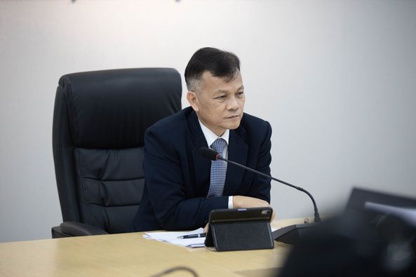 หารือเกี่ยวกับนโยบายและแผนระดับชาติว่าด้วยการพัฒนาดิจิทัลเพื่อเศรษฐกิจและสังคมของประเทศ (Thailand Digital Economy and Society Development Plan) และการพัฒนาโครงสร้างพื้นฐานระบบคลาวด์ ร่วมกับคณะผู้บริหา