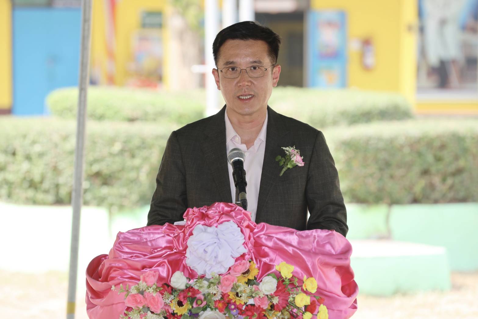 รมว.ดีอี และ เลขาธิการ สดช. ลงพื้นที่ประจวบฯ ตรวจเยี่ยมศูนย์ดิจิทัลชุมชน ส่งเสริมการเข้าถึงเทคโนโลยีดิจิทัลอย่างเท่าเทียม