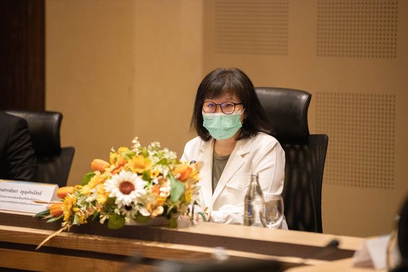 ประชุมทบทวน และคัดเลือกหลักสูตรให้เหมาะสมกับกลุ่มเป้าหมายเพื่อใช้ในการฝึกอบรมการส่งเสริมและพัฒนาความรู้ความเข้าใจดิจิทัล (Digital Literacy)