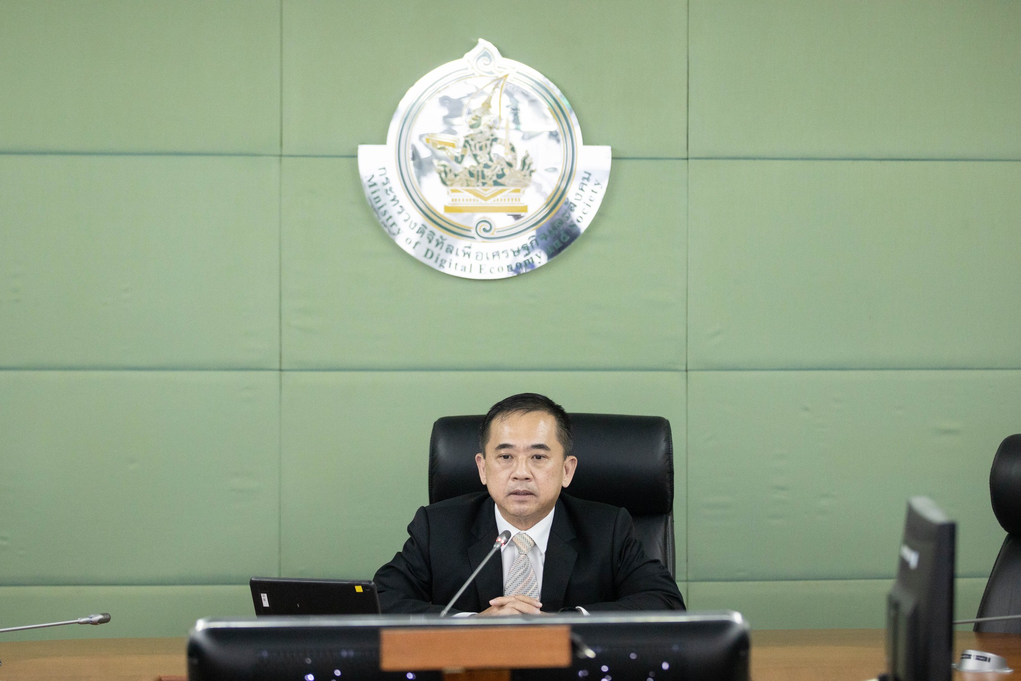 เลขาธิการ สดช. ร่วมประชุมคณะกรรมการกำกับการขับเคลื่อนขีดความสามารถในการแข่งขันด้านดิจิทัลของประเทศไทย ครั้งที่ 4/2566