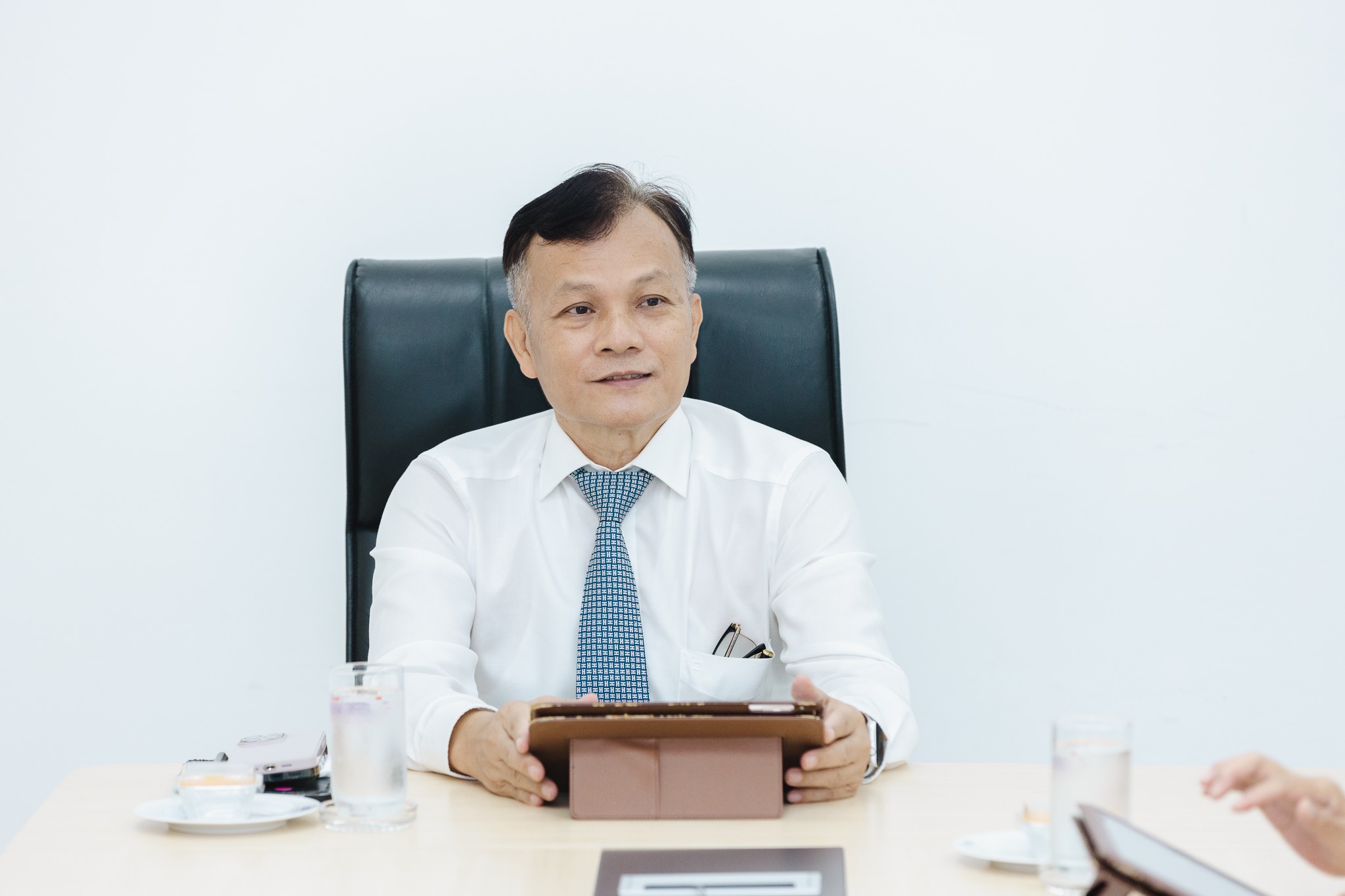 ประชุมคณะกรรมการคัดเลือกเพื่อบรรจุและแต่งตั้งนักเรียนทุนรัฐบาลที่สำเร็จการศึกษาแล้วเข้ารับราชการในสำนักงานคณะกรรมการดิจิทัลเพื่อเศรษฐกิจและสังคมแห่งชาติ ครั้งที่ 1/2566