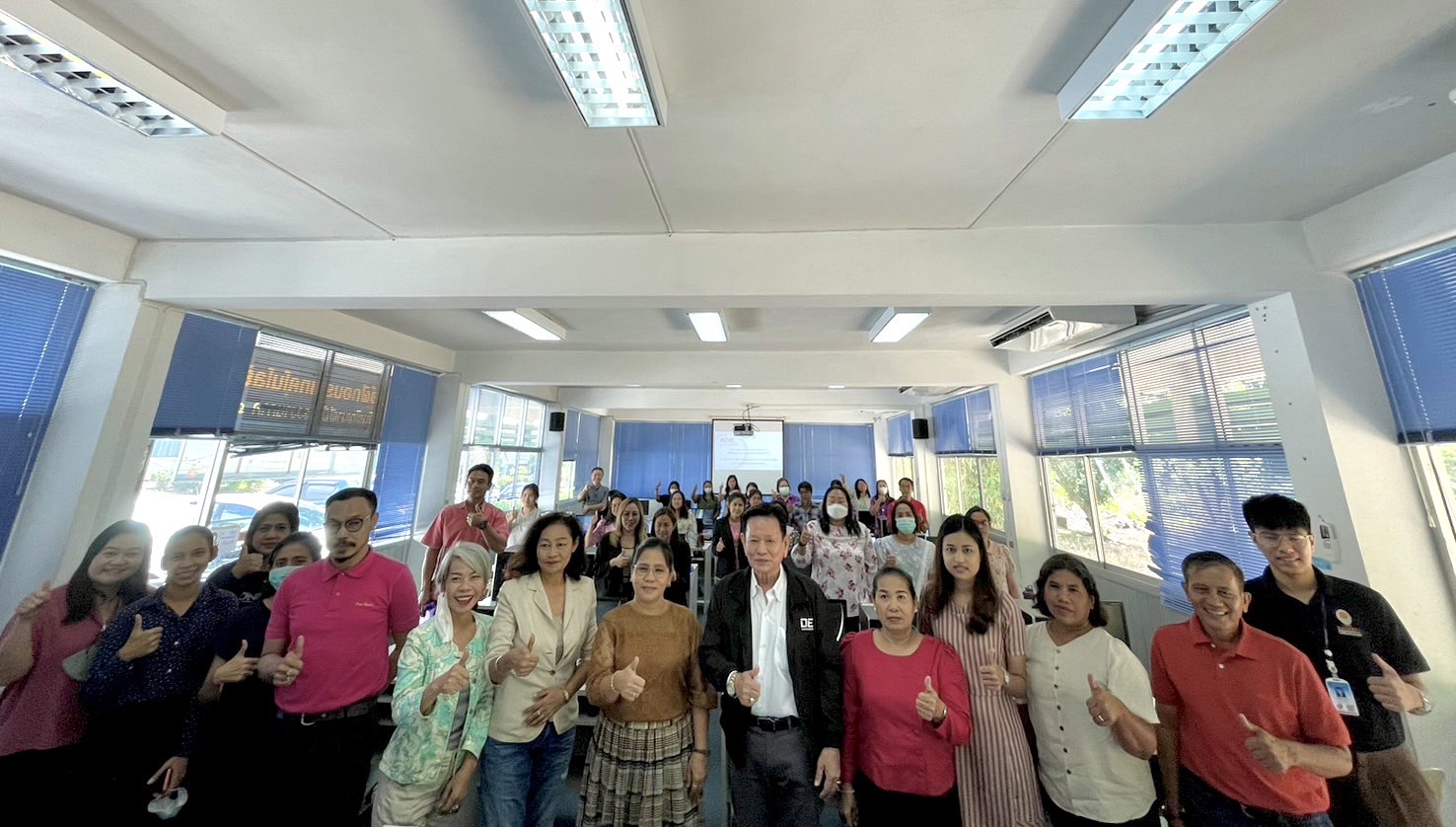 การฝึกอบรมเพื่อยกระดับสมรรถนะประชากรดิจิทัล ในหัวข้อพื้นฐานความรู้ด้านดิจิทัลสำหรับการเป็นพลเมืองดิจิทัลและการใช้เทคโนโลยีเพื่อคุณภาพชีวิตครอบครัว