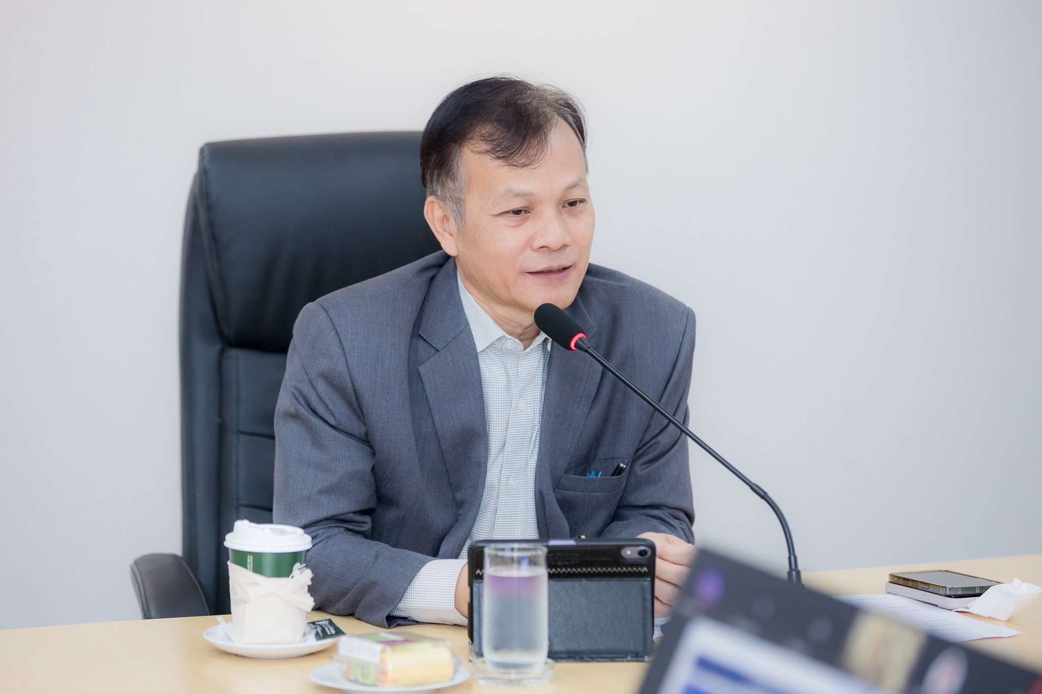 สดช. จัดประชุมคณะกรรมการรับรองหลักสูตรการพัฒนากำลังคนด้านดิจิทัล ครั้งที่ 5/2566