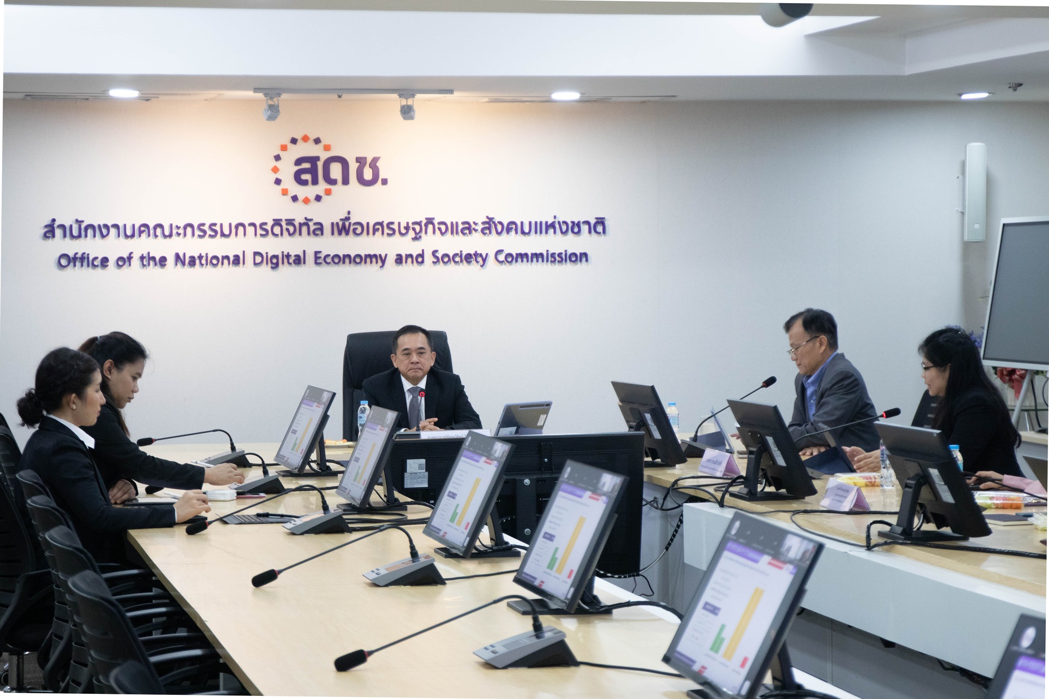 กองทุนดีอี จัดประชุมคณะอนุกรรมการกลั่นกรองพิจารณาโครงการ ครั้งที่ 11/2566