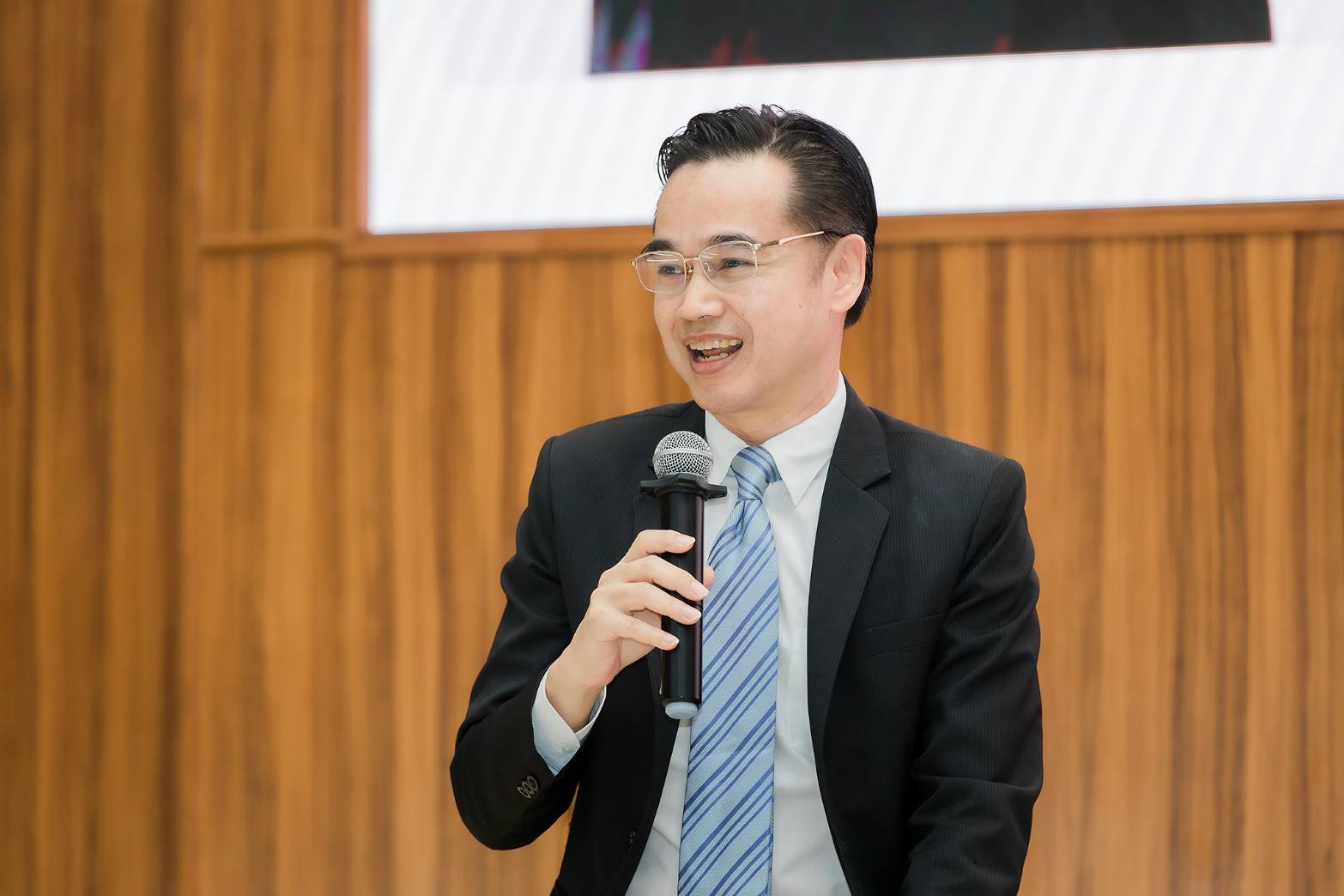 เวทางค์ ชี้ ต้องรีบยกเครื่องเรื่อง คน และ โครงสร้างพื้นฐานดิจิทัลไทยครั้งใหญ่