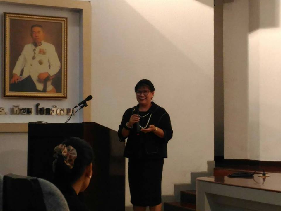 เลขาธิการ สดช. นางวรรณพร เทพหัสดิน ณ อยุธยา เป็นวิทยากรบรรยาย หัวข้อ “นโยบายประเทศไทย 4.0 โอกาสและความท้าทายจาก OTT” ในงานสัมมนา “บริการมูลค่าเพิ่ม (OTT) 